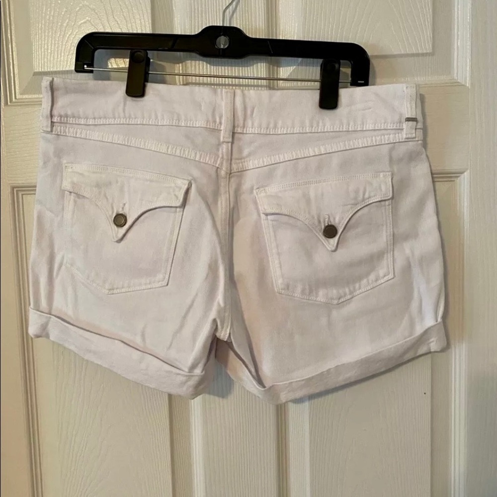 Ladies white cuffed mid-rise Hudson Croxley shorts